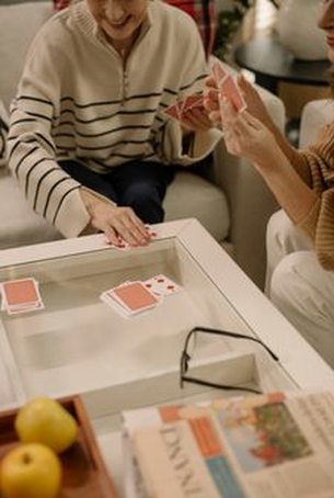 tứ sắc 8Day